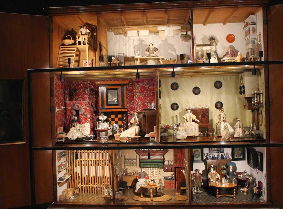 Top 10 Most Expensive Dollhouses in the World